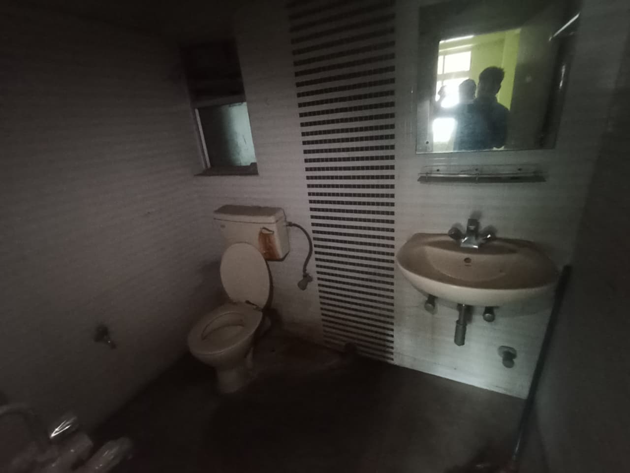 Unfurnished 3bhk in Bamunimaidan, Guwahati, Assam, India for Rent